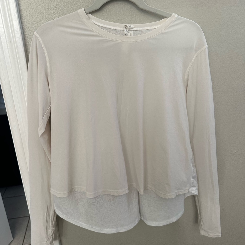 Lululemon White Long Sleeve Size 4